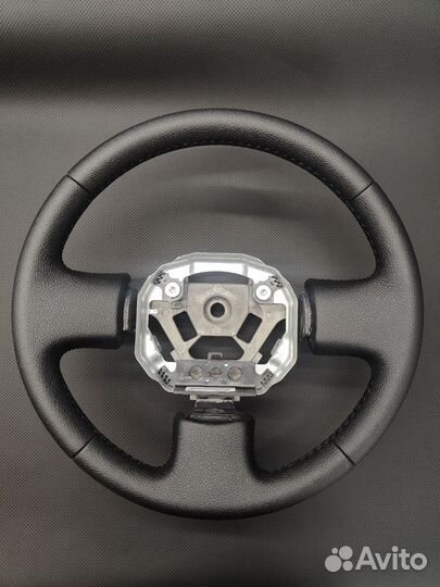 Руль Nissan Micra перетянутый
