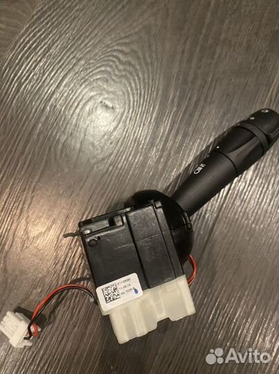 2 подрулевых переключателя света и дождя/Smart 453