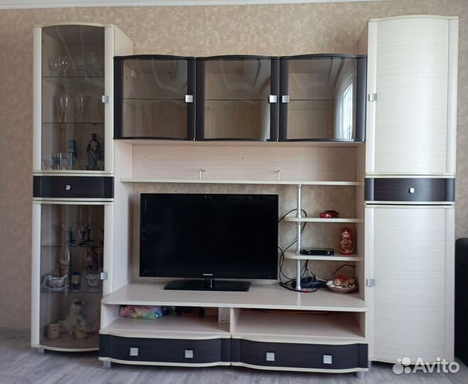 Стенка в гостиную бу