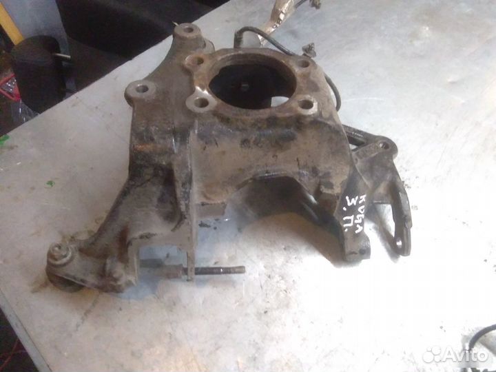 Кулак поворотный задний Ford Kuga 2