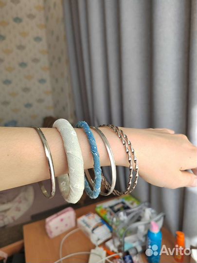 Браслеты в ассортименте