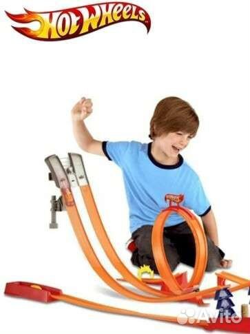 Игровой набор Hot Wheels Автомобили и мега-трек