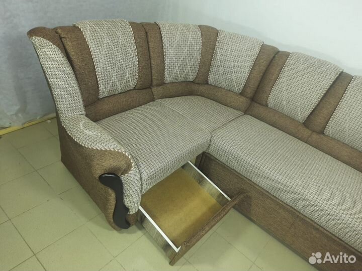 Угловой диван