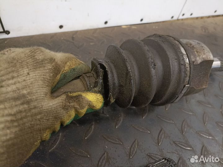 Полуось передняя для Chrysler PT Cruiser