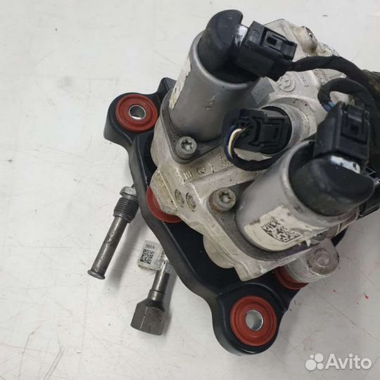 Блок клапанов гидроподвески BMW 7 F01/F02 2014г. 6