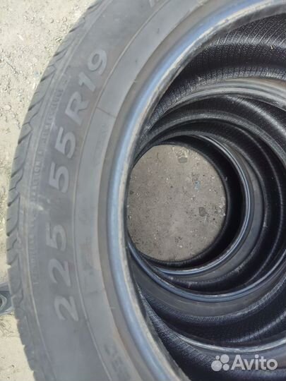 Goodyear EfficientGrip 225/55 R19