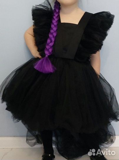 Пышное черное платье для девочки 4-5 лет