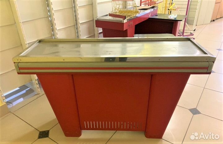 Кассовый стол, бокс, холодьная витрина