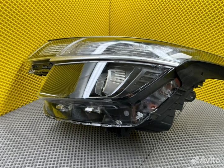 Фара левая Kia Seltos SP2 1.6 G4FJ 2021