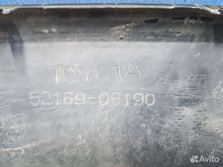 Накладка бампера Toyota Camry 8 хв70 2017-2024