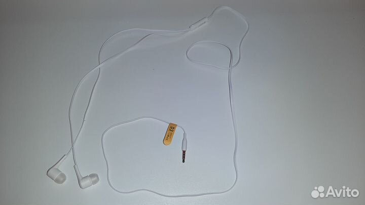 Новые Белые проводные наушники Celebrat