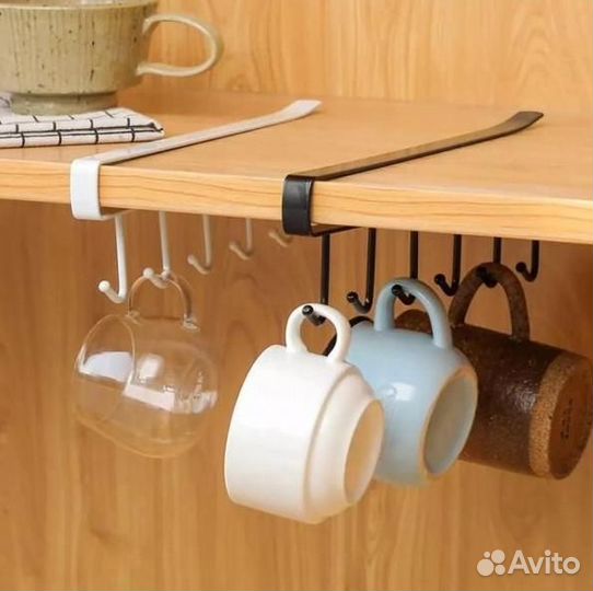 Подвесной держатель с крючками на полку