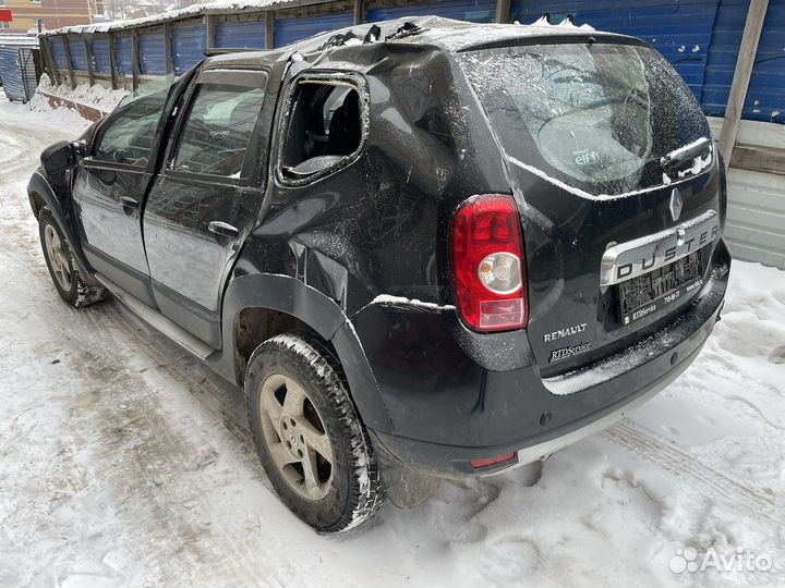 Renault Duster 1.6 МТ, 2012, битый, 166 000 км