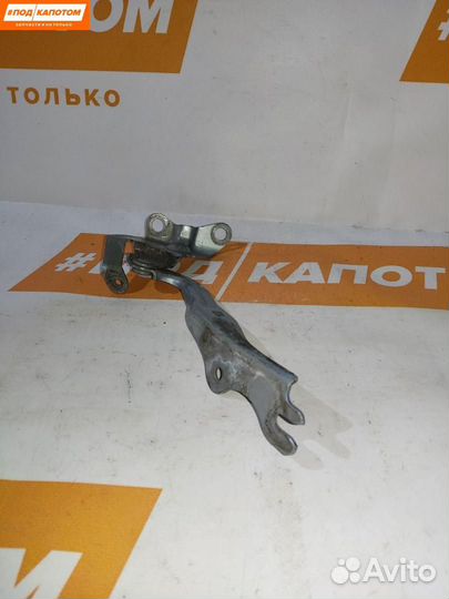 Петля капота левая Mazda 3 BK (2003 - 2005)