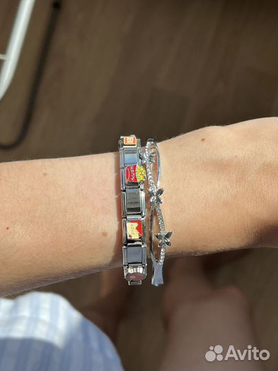 Браслет с бабочками