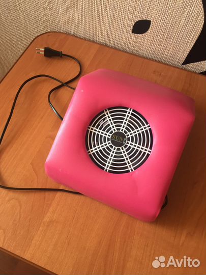 Маникюрный пылесос