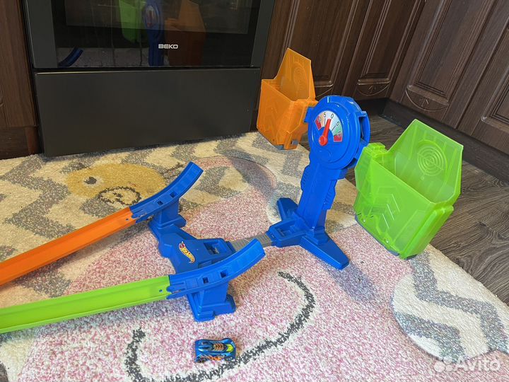 Hot wheels трек балансир (весы)