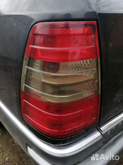 Задние фонари на мерседес 124 универсал