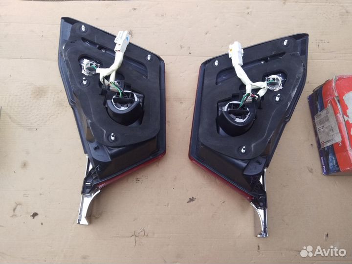 Фонарь задний внутренний Toyota Camry 55 2015-17