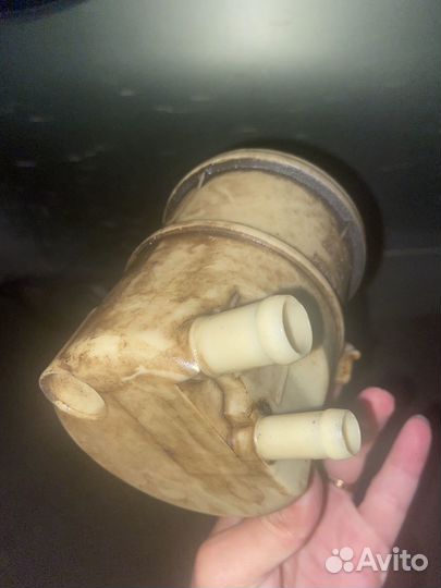 Бачок гур Логан, Ларгус, Дастер