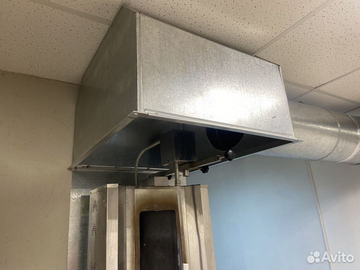 Столы общепит,вытяжка в сборе.освещение.плакаты