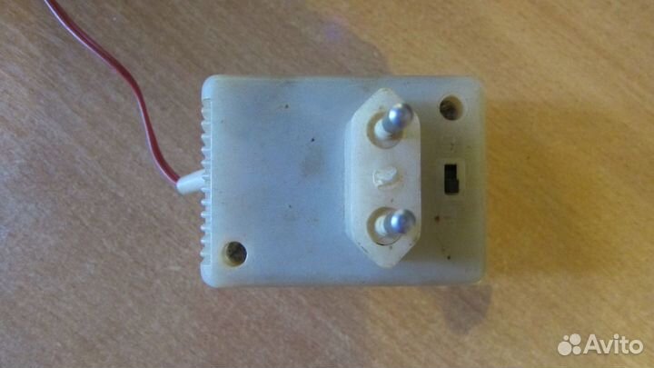 Блок питания (сетевой адаптер) 6V/9V