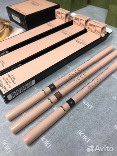 Gucci карандаш для боовей новый