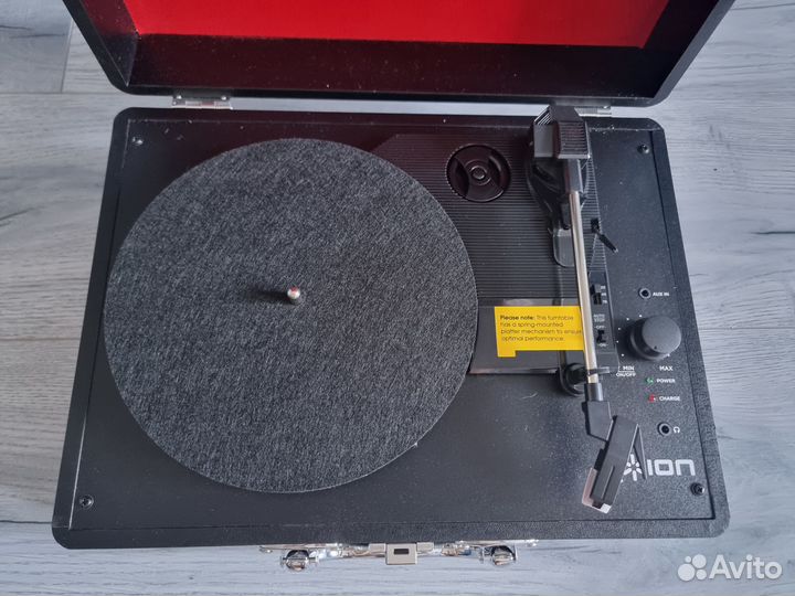 Проигрыватель винила