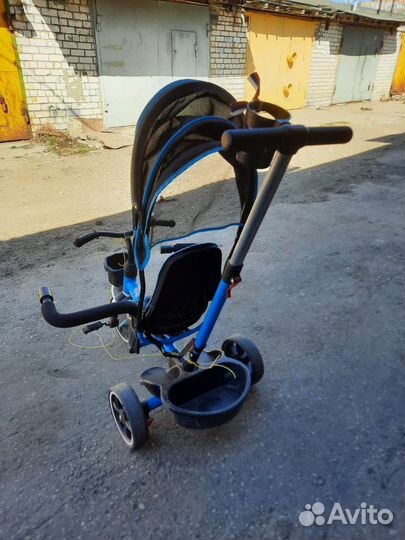 Трехколесный велосипед
