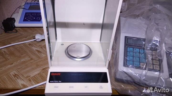 Весы аналитические analitical plus AP210