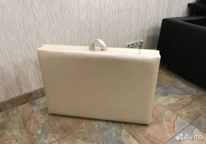 Массажный стол