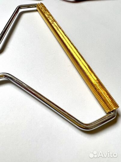 Скребок для чистки ковров