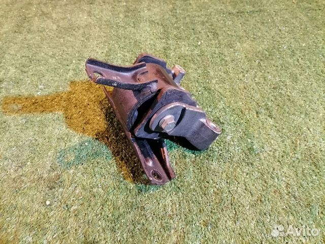 Опора двигателя (подушка двс) правая MN184372 Mits