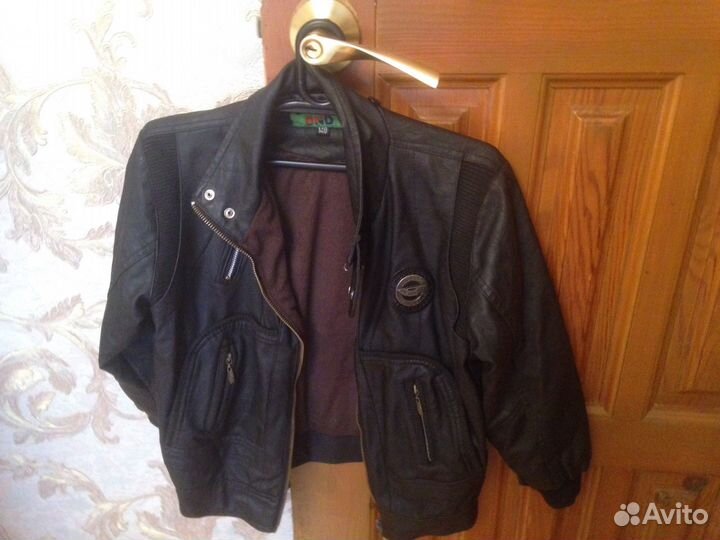 Куртка новая весна -осень утепленная, цвет черный