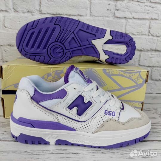 Кроссовки женские NewBalance 550