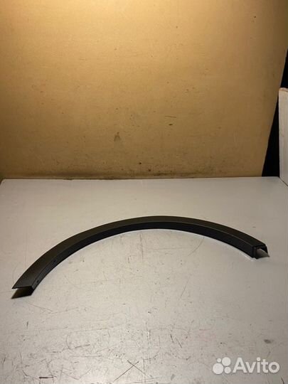 Накладка крыла задняя правая Ford Kuga 2