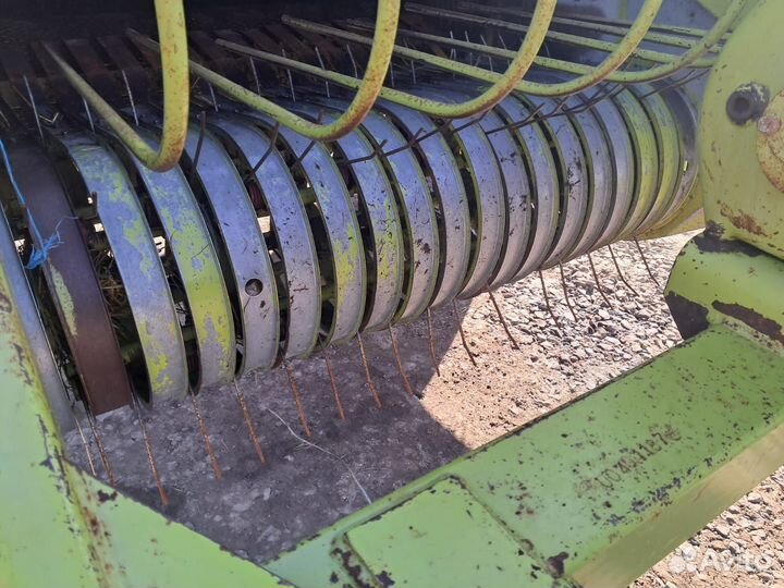 Пресс-подборщик Claas Rollant 44, 1992