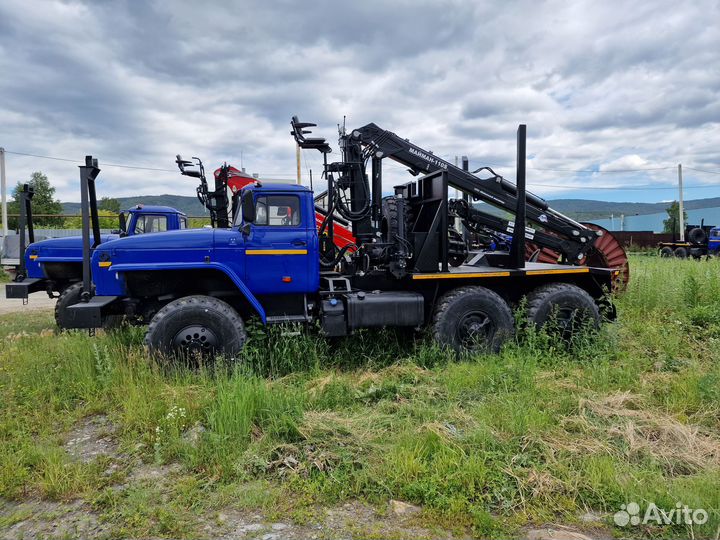 Урал 55571 с КМУ, 2011