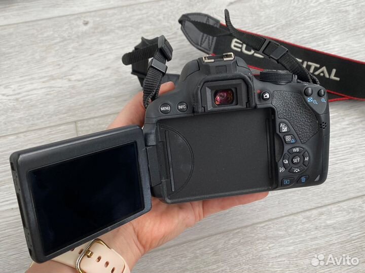Зеркальный фотоаппарат canon 700d