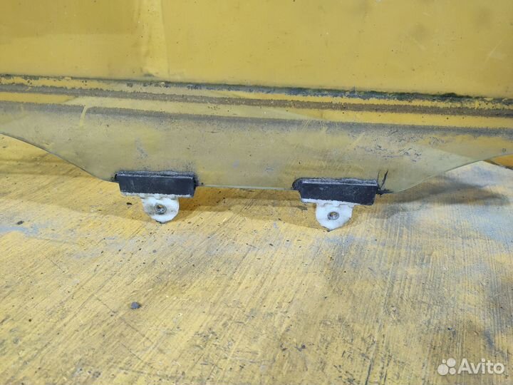 Стекло заднее левое для Mitsubishi Lancer IX