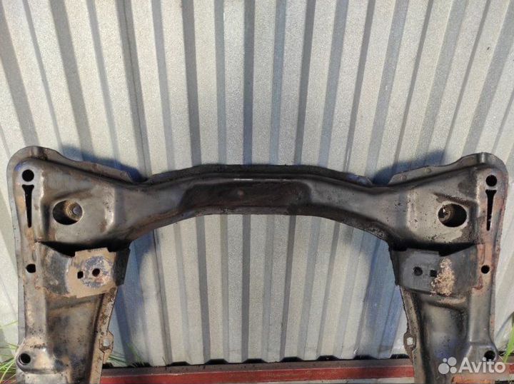 Подрамник передний Opel Omega B 1994-1999