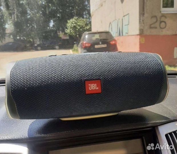 Jbl 4