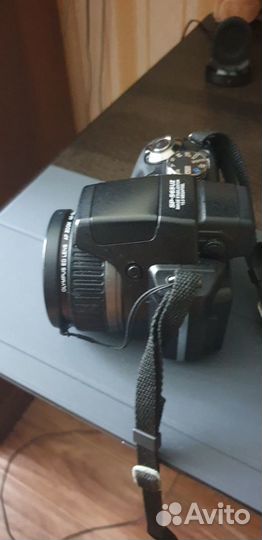 Фотоаппарат Olympus SP-565UZ