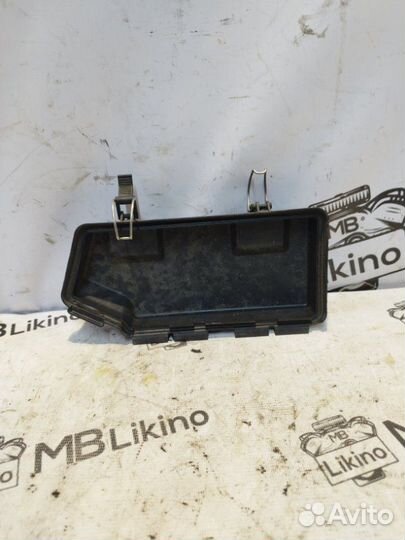 Крышка блока предохранителей передняя Mercedes Gl