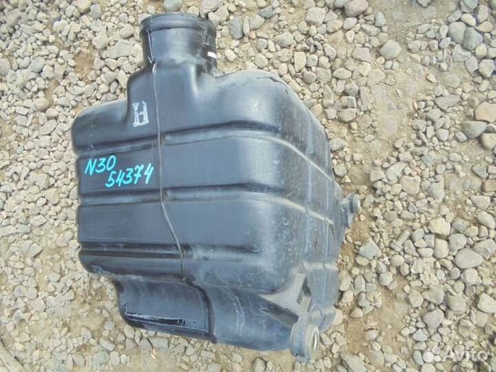 Резонатор воздушного фильтра Nissan R'nessa N30