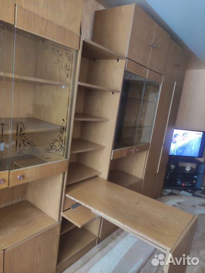 Мебель в зал стенка бу