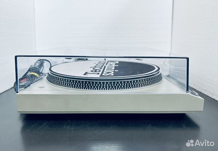 Проигрыватель винила Technics SL-220