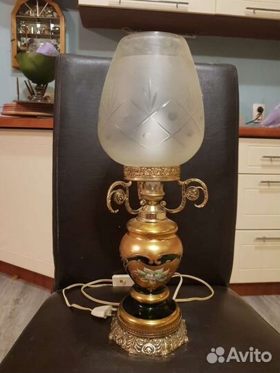Экслюзивная Настольная Лампа