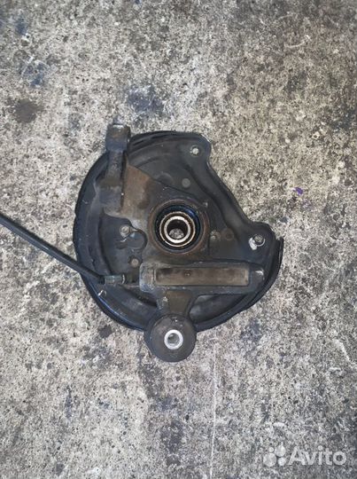 Кулак задний правый Субару Форестер, Легаси, Импре