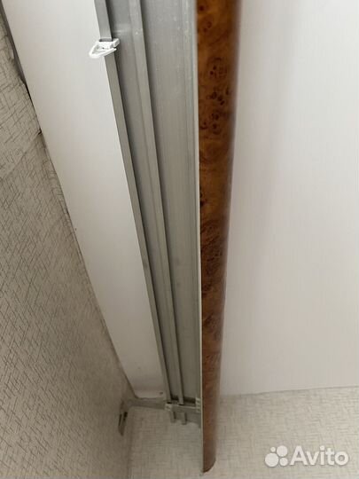 Карниз потолочный трех рядный